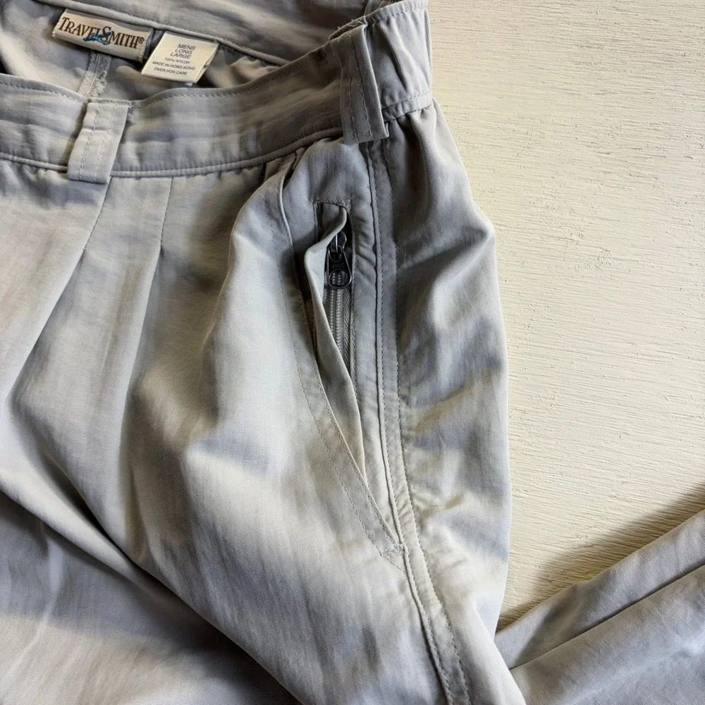 TravelSmith Mens 35x33 Large Long Pleated Nylon Pants Gray Elastic Waist Casual